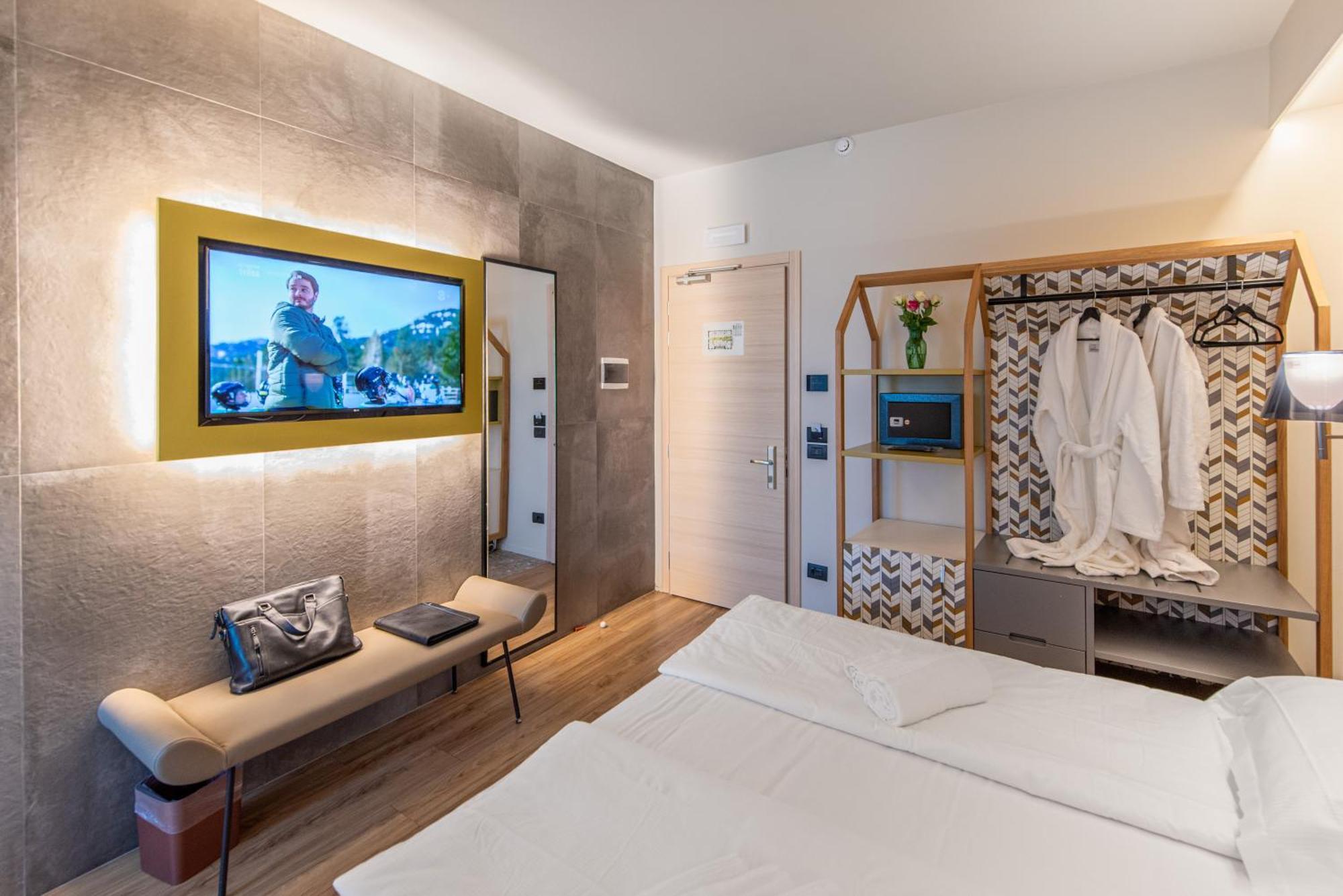 Ile Hotel เปสเคียรา เดล การ์ดา ภายนอก รูปภาพ