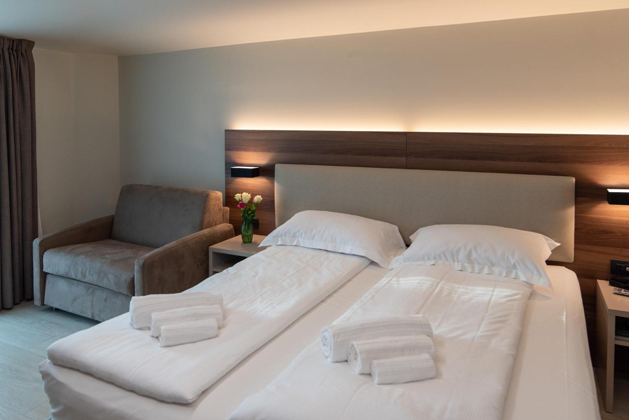 Ile Hotel เปสเคียรา เดล การ์ดา ภายนอก รูปภาพ