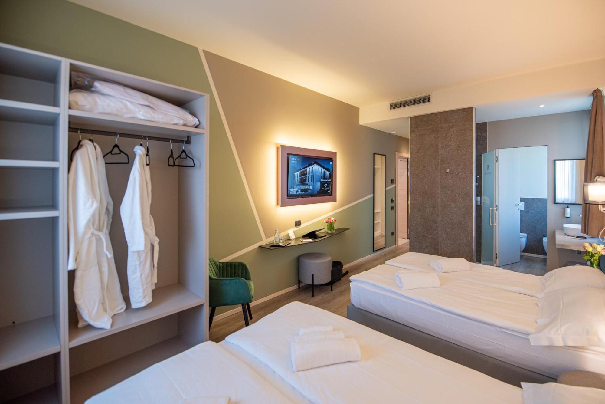 Ile Hotel เปสเคียรา เดล การ์ดา ภายนอก รูปภาพ